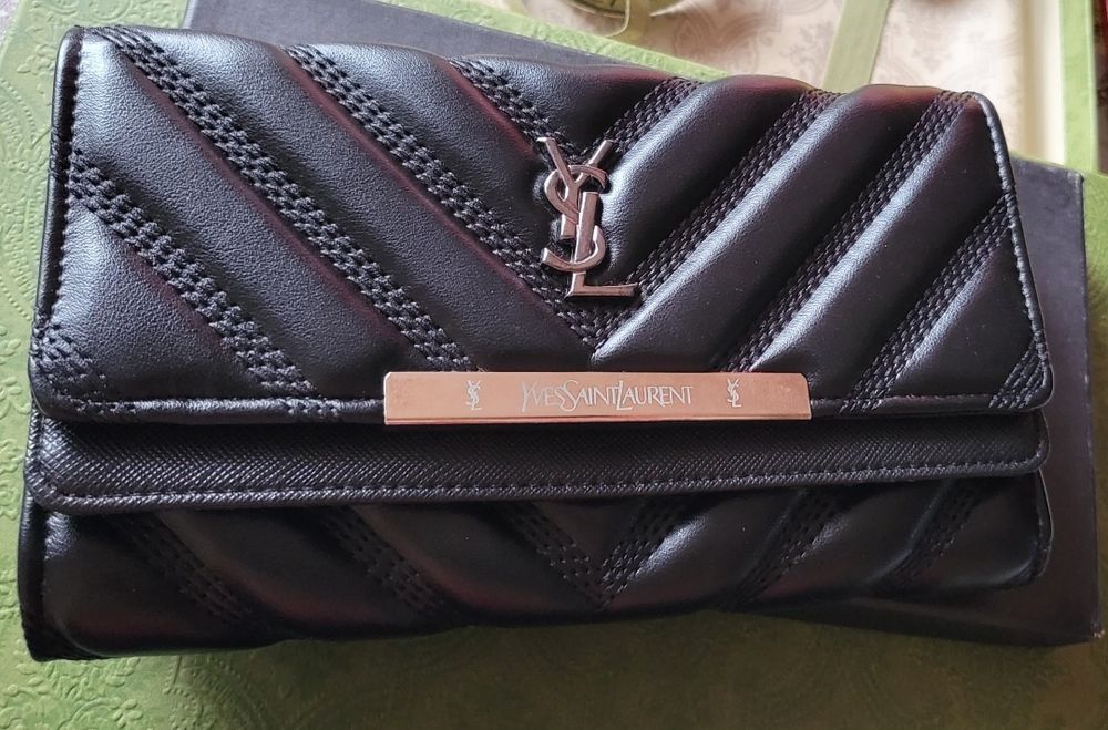 Yves Saint Laurent ,YSL ново дамско портмоне