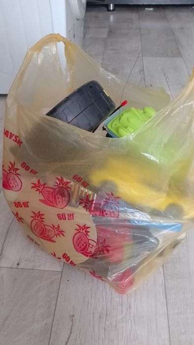 Продам пакет с игрушками