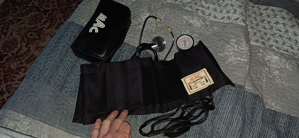 Aparat de luat tensiunea Sphygmomanometer Artery cu Stetoscop