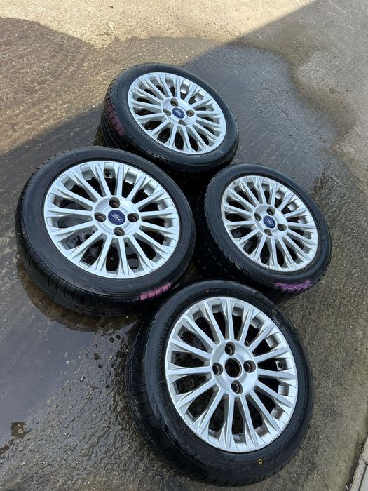 Jante Ford Fiesta VII R16