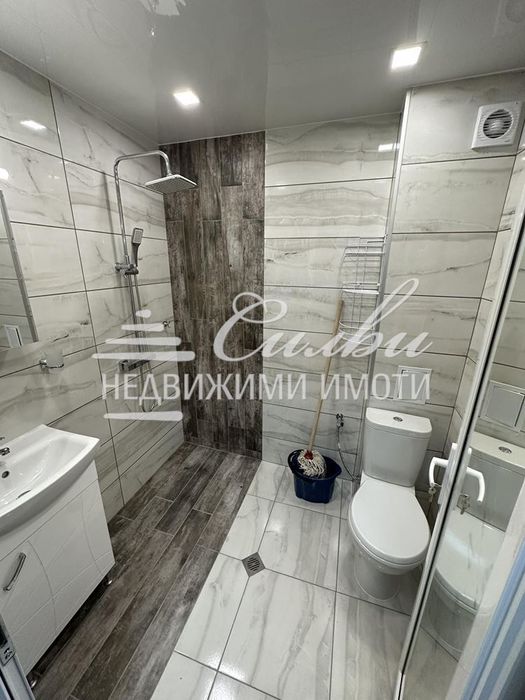 Продава се Тристаен апартамент в Шумен, Тракия - 90 кв.м за 1700 €/кв.м - Снимка #4
