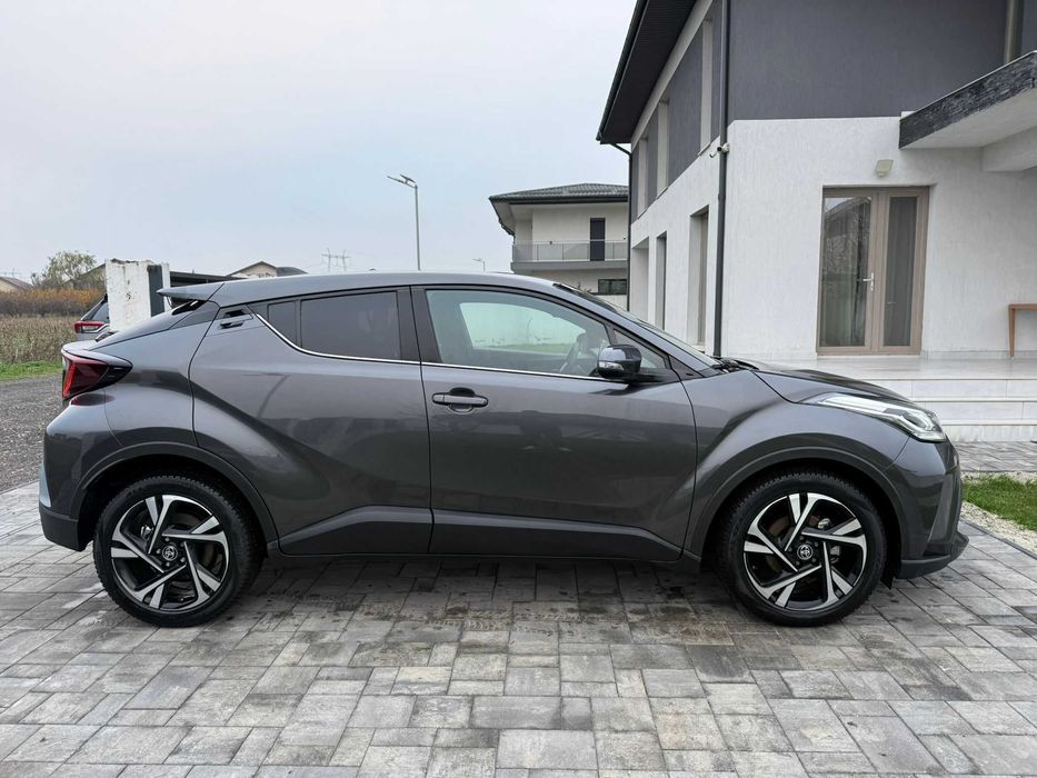 Toyota C-HR Hybrid 1.8 Trend 2022 99.000 km LED Istoric Garantie