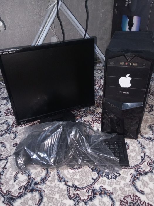 Продам ПК б/у настольный