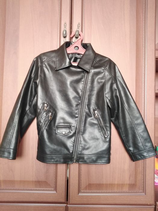 Детская одежда. Куртка для девочки.