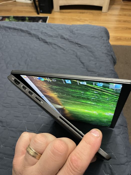 Laptop Dell Latitude 7410 procesor i7  gen 10