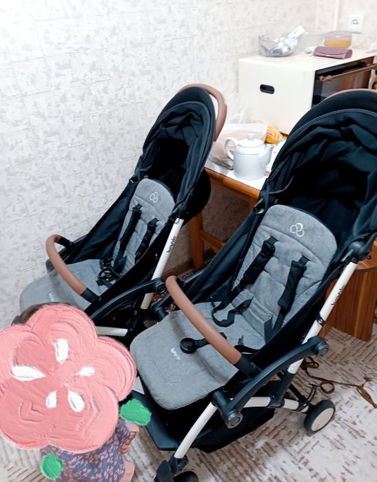 Egizaklar yoki yosh oralig'i yaqin bolalar uchun  kalyaska