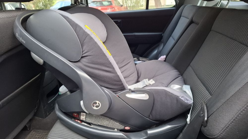 Столче за кола Cybex Cloud Q + база