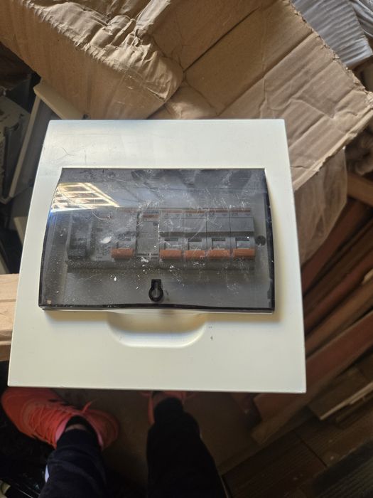 Електрическо табло с предпазители