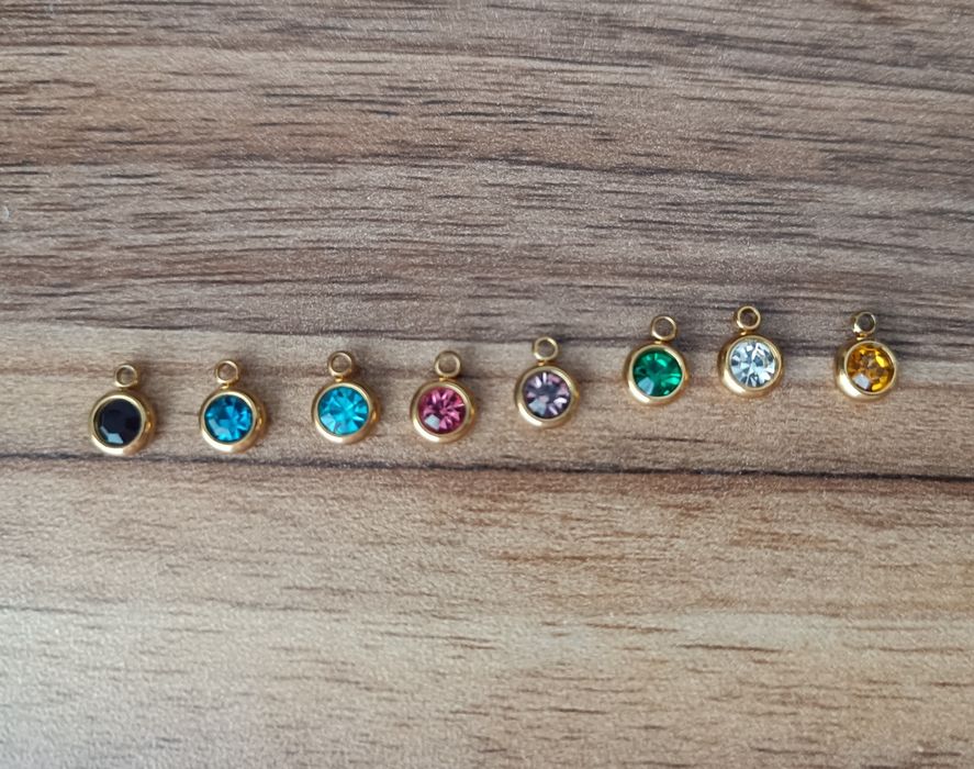 Камъчета цирконий,висулки за верижка