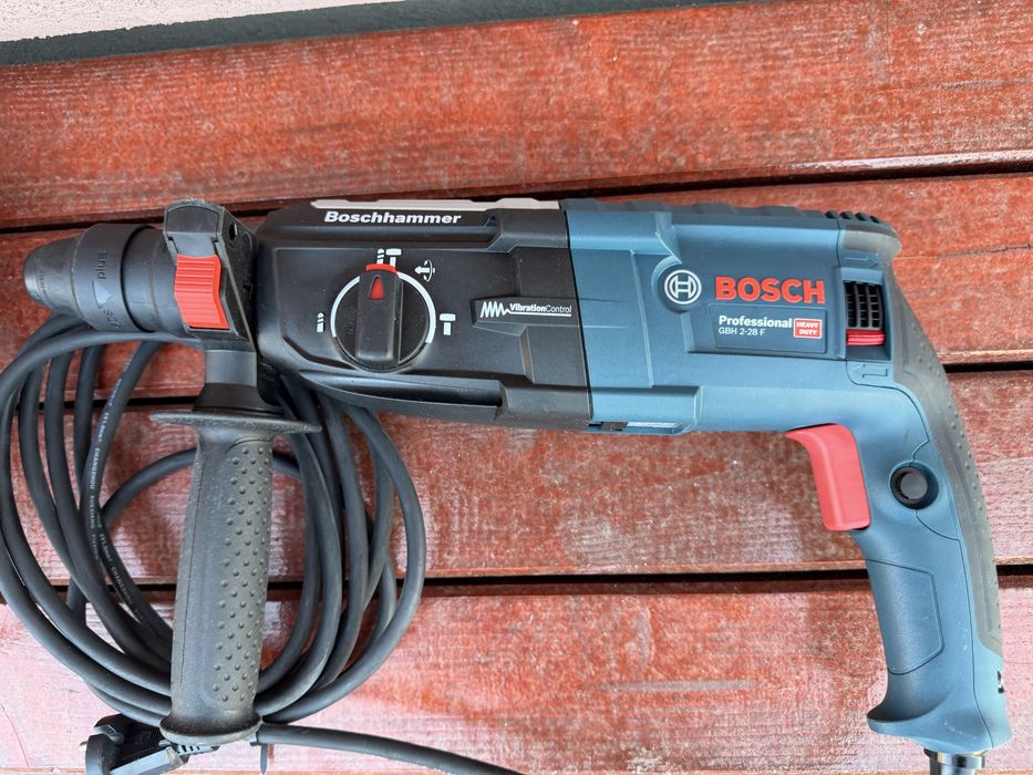 Bosch rotopercutor pe curent