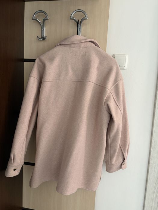 Връхни дрехи Reserved, Sinsay, Stradivarius, Zara