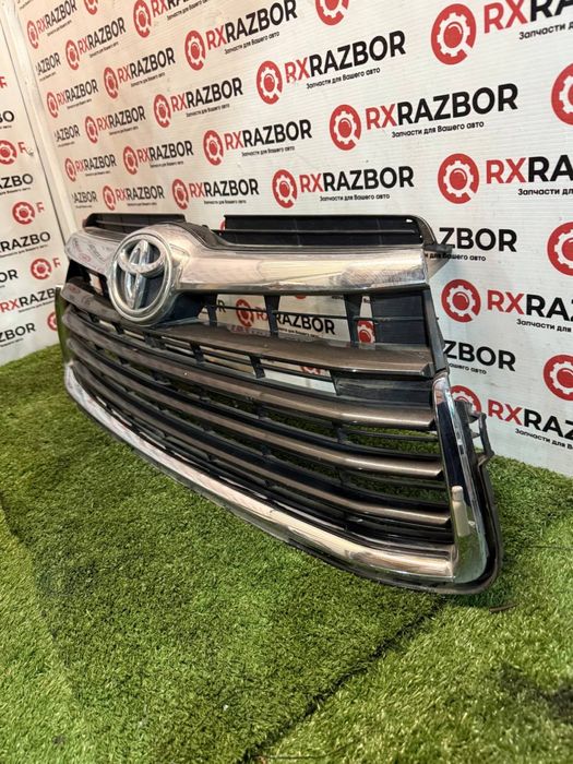 Решетка радиатора на Тойота Хайландер / Highlander