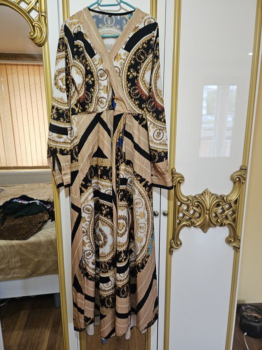 Дамска официална рокля