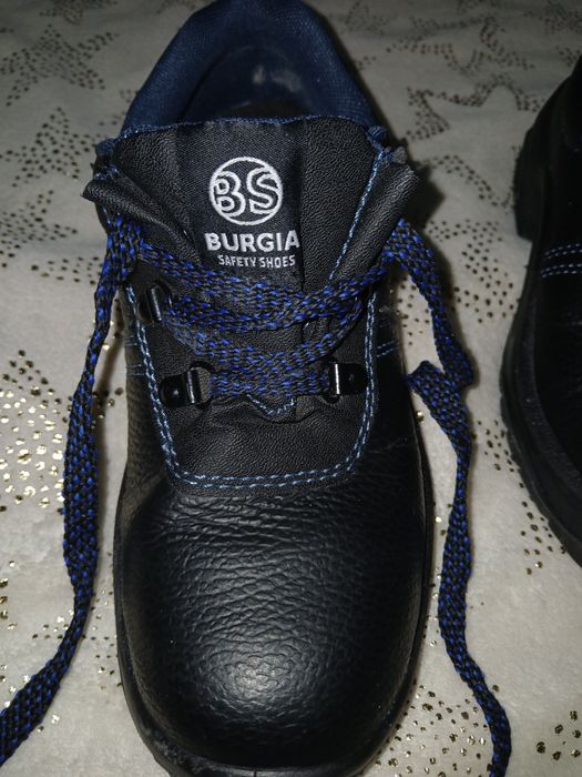 Bocanci de muncă cu bombeu de fier