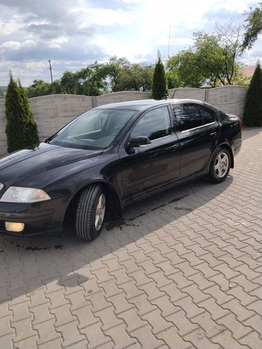 Vând Skoda Octavia 2