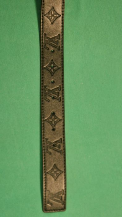 Curele Louis Vuitton (LV)