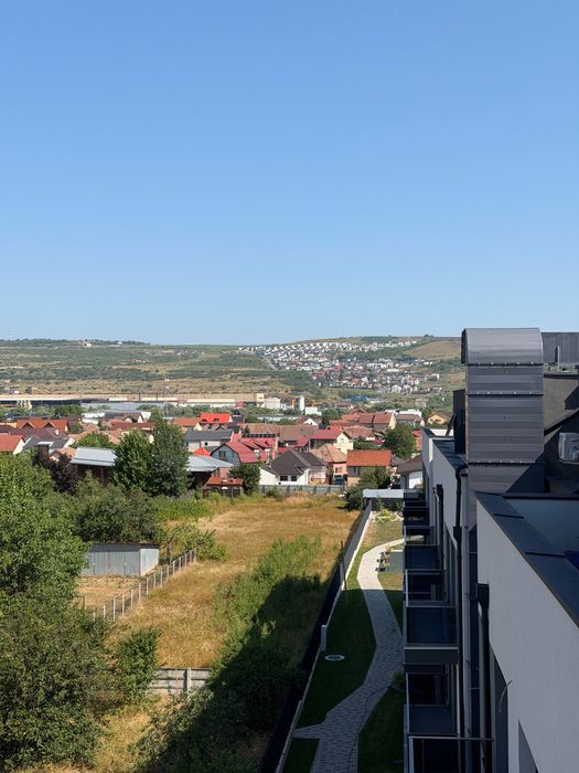 Proprietar vand apartament 3 camere, parcare, bloc nou, nZEB