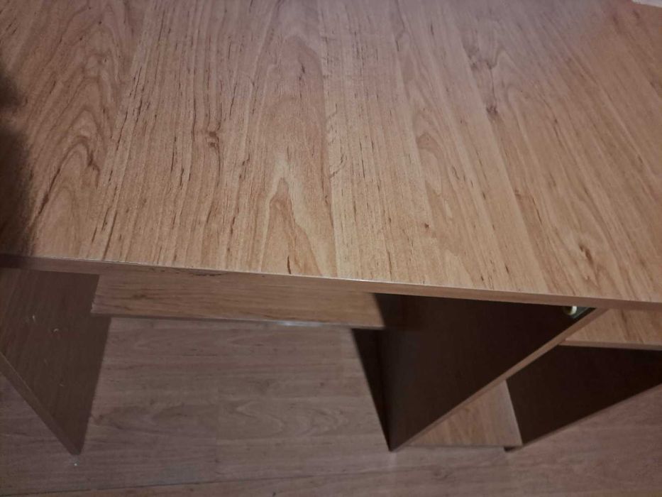 Бюро в отлично състояние 50лв.