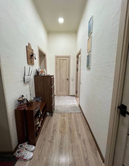 Чилaнзaр 2.  2/4/4. Балкон 2х4 и 1х3.  Со вcей обстановкoй