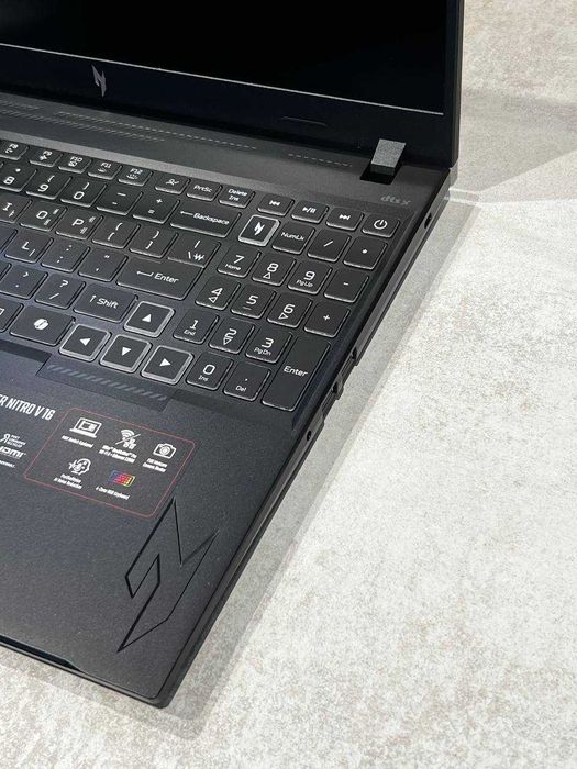 Acer Nitro V16 Core 5 210H DDR5 16GB SSD 512GB RTX5050 16'0 WUXGA
