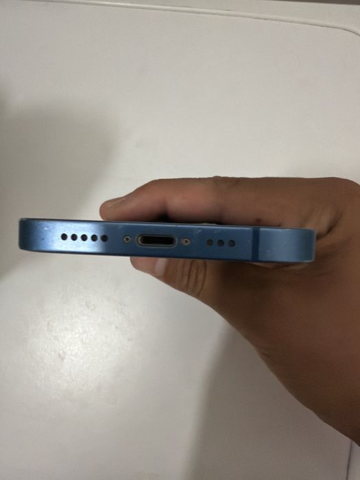 iPhone 13 продается