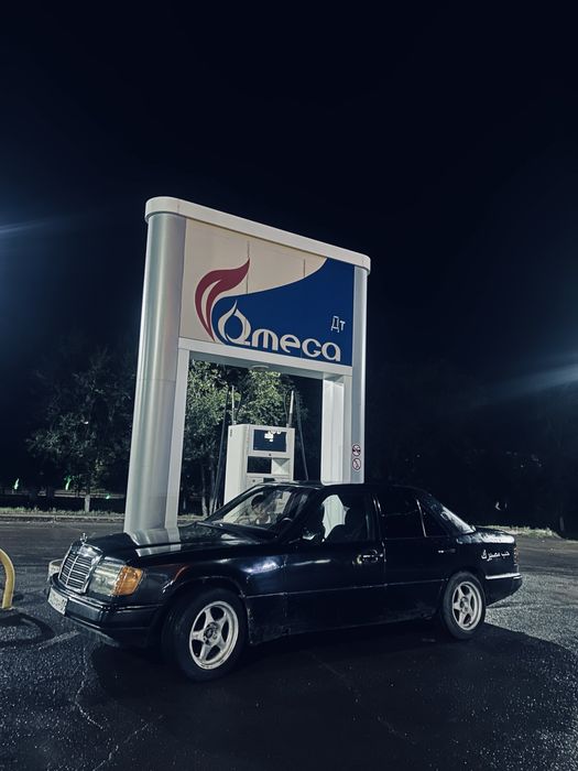 Мерседес w124 e200