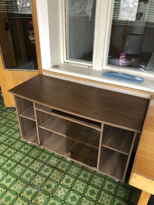 Продоется тумба