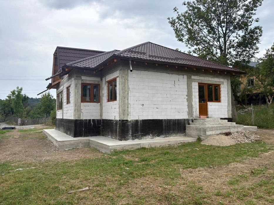 Vând casă Comarnic – Valea Prahovei | Teren 1050 mp | Direct proprietar