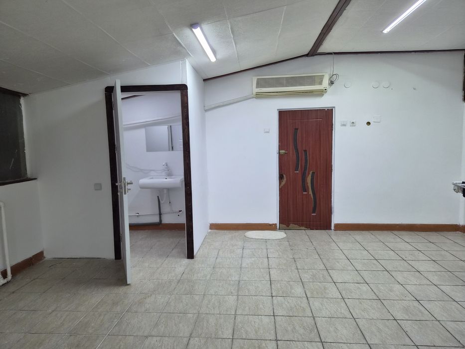 Garaj de depozitare in zona Bucureștii Noi
Suprafata este