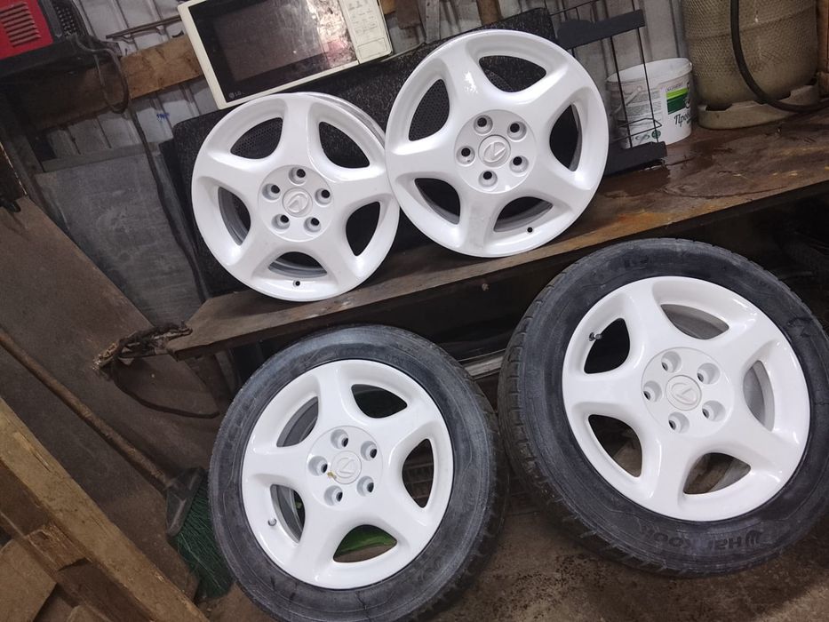 Продам диски лексус Тойота