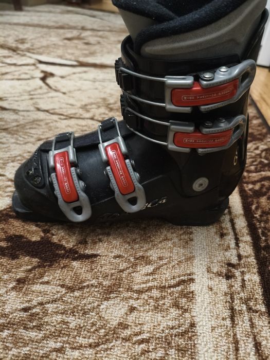 2 чифта детски ски обувки