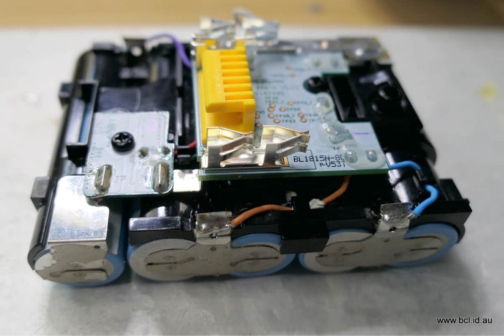 Reparatii baterii Li-ion Makita Dewalt Milwauke trotinete biciclete scule etc