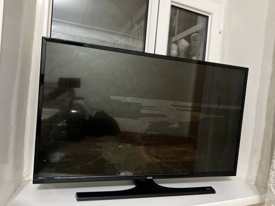 Artel televizor 43  Ekrani singan