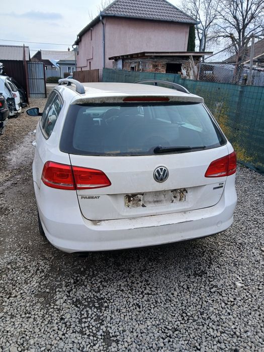 Dezmembrez Piese Vw Passat B7 din 2012