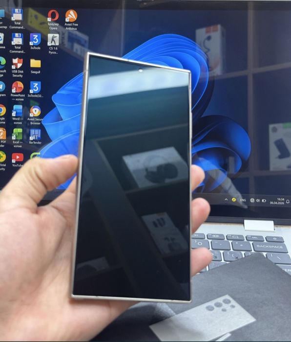 Samsung s24 ultra 12/256  1 yillil Garantiyali sotiladi.