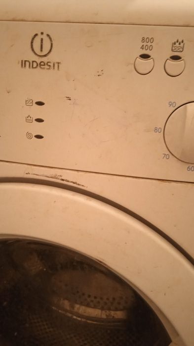 Машинка бу  продам