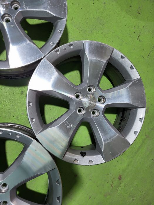 17 5x100 Subaru лети джанти 5х100 субару