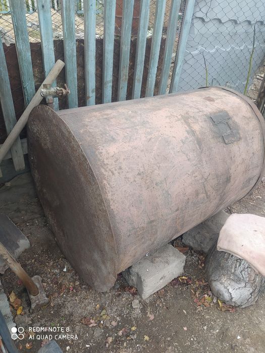 Бочка железная под корм