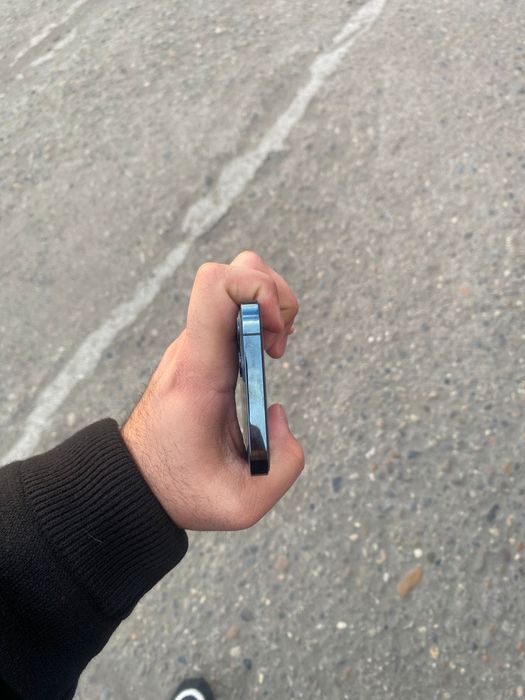 Продам iPhone 12 Pro айфон 12 про