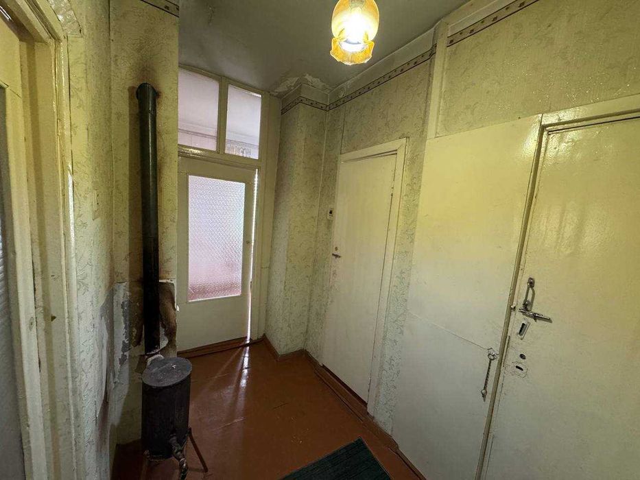 Kvartira sotiladi: Narxi: 39.000$ savdosi bor