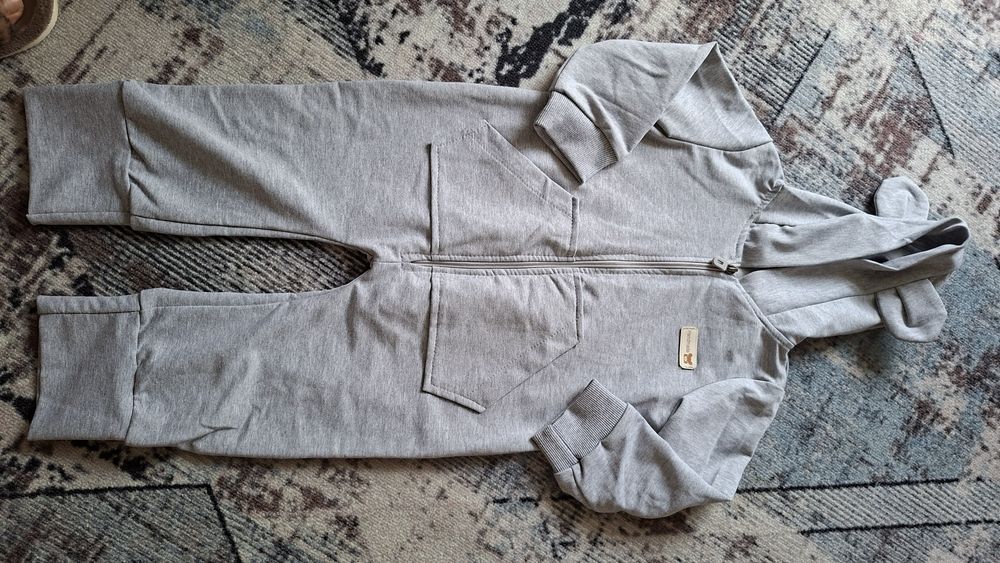 Продам недорого детские вещи