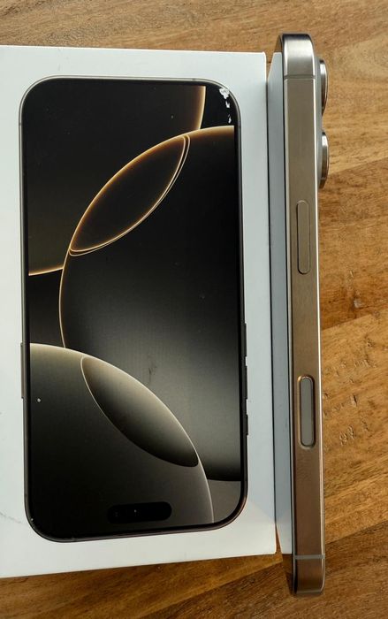 iPhone 16 Pro – Natural Titanium, 256 GB – stare impecabilă