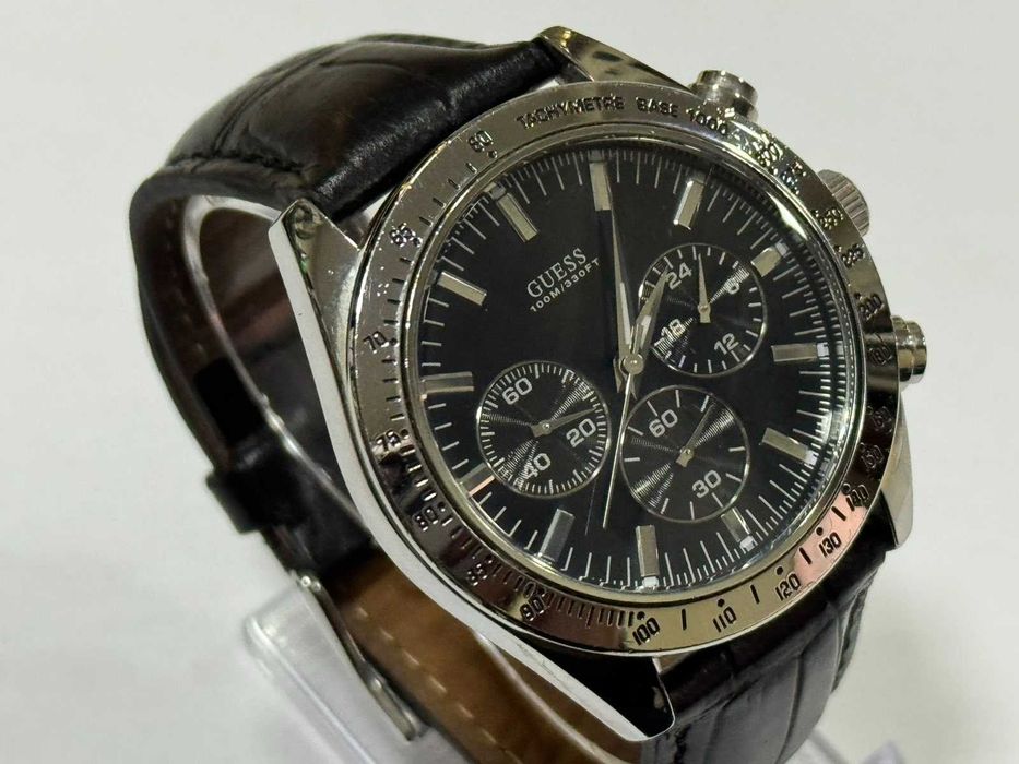 Часовник Guess U11507G1