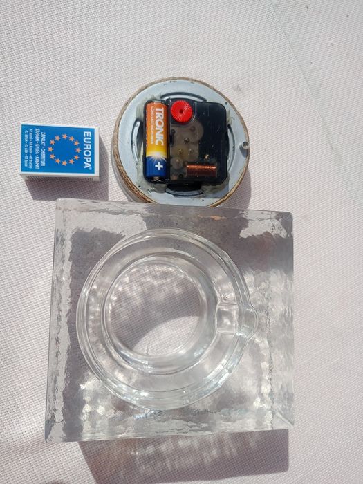 Стъклен часовник