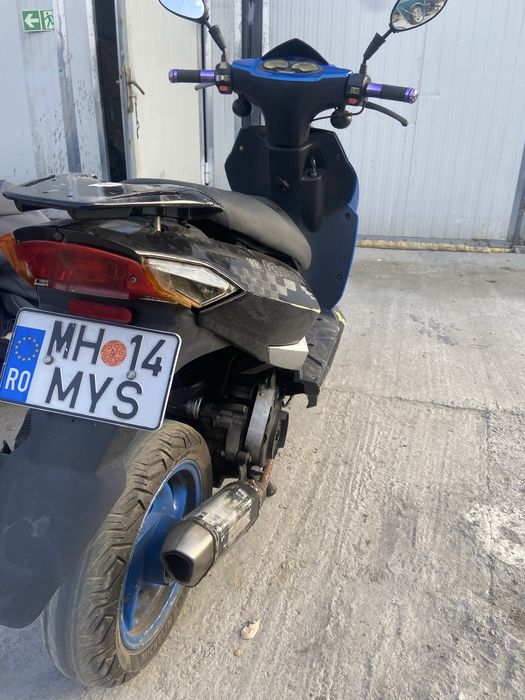 Vând scuter keeway 125