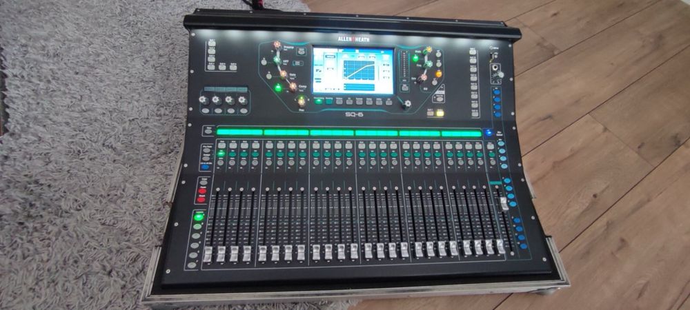 Allen&Heath SQ6 миксер