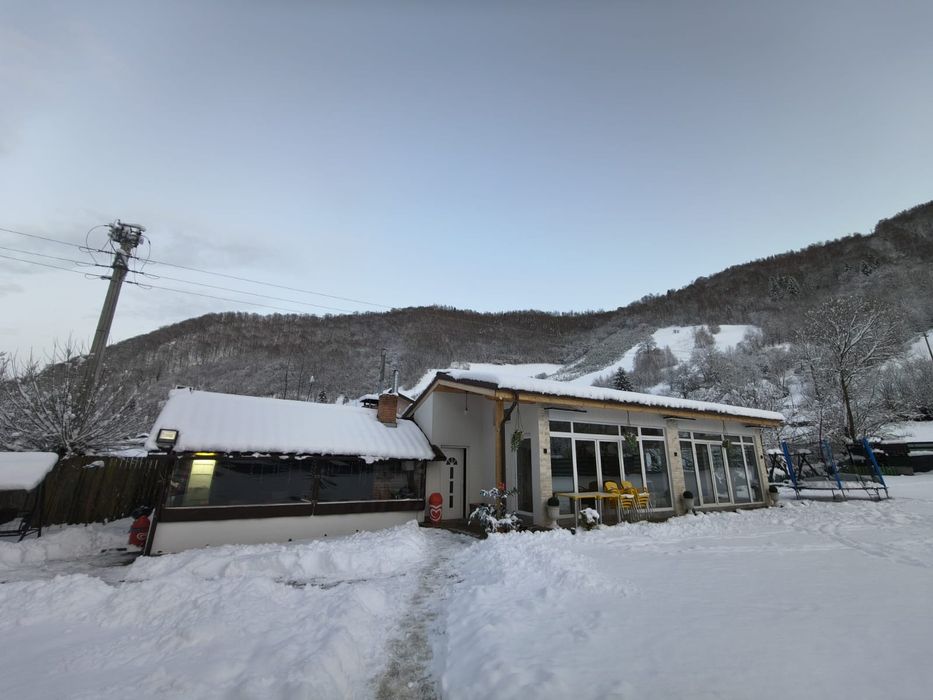 Cazare la munte  piscină interioară încalzita la 30 35 grade