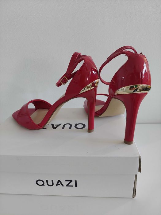 Летни сандалети на ток и платформа