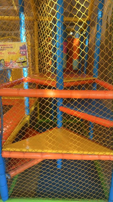 Продам детскую игровую площадку
