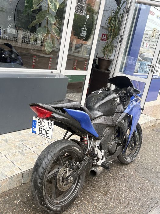 Honda cbr 125r 2011